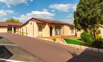 Meredale Lodge
