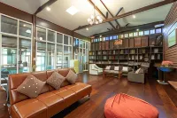 Reuan Vilawan Hotels in Damnoen Saduak