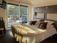 Les Olivades Hotel dekat Chapelle St Louis