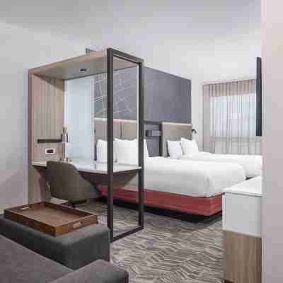SpringHill Suites Tucson at the Bridges Rooms
