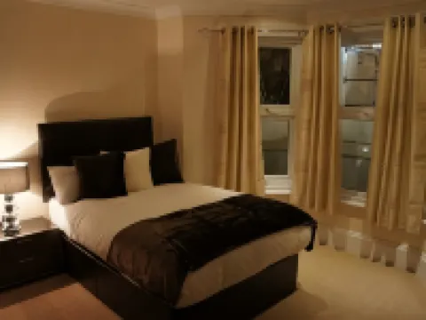 Sapphire Hotel London Hotels in der Nähe von Emery Walker Arts & Crafts house