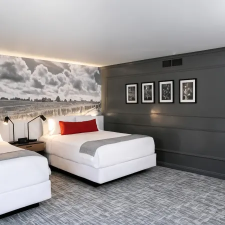 Vinland Hotel and Lounge