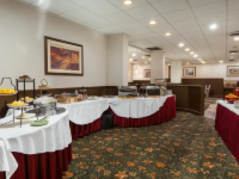 ラマダ バイ ウィンダム リノ ホテル アンド カジノ リノのホテル