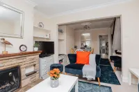 Park End House - Parking, Pet Friendly Hotels in Henley-on-Thames