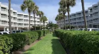 Beachfront Top Floor Front Gulf View Balcony 1Bed 1Bath Bunk Beds Custom Design