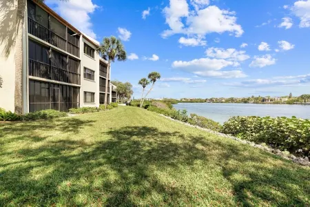 A Bayside Treasure - Outstanding Waterfront Views!! Отели в г. Сиеста-Ки