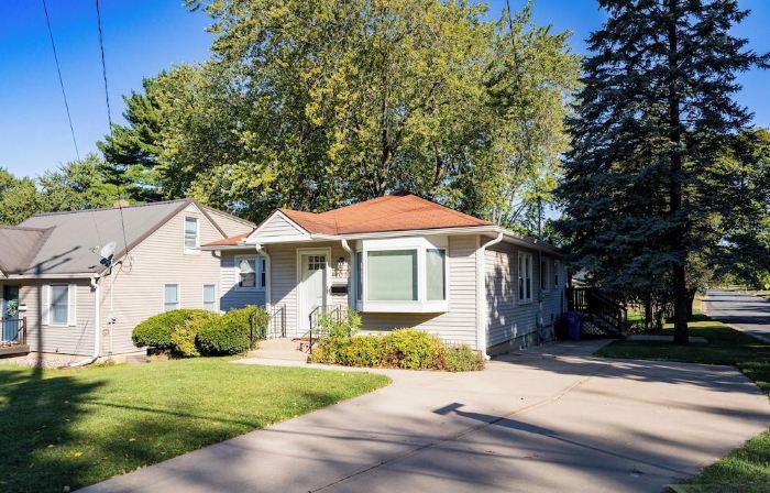 Updated 3 bed + office ranch home close to Downtown Madison