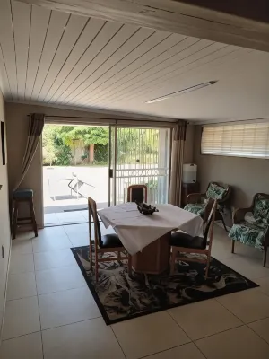 非洲王國客棧 鄰近Just Brewing Company的酒店