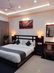 The Rai’S Palace - Hotel and Banquet 바르쿤들 호텔