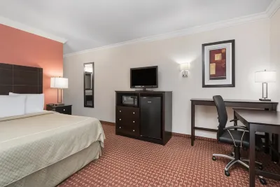 AmericInn by Wyndham Johnston des Moines Hotels in 