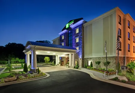 Holiday Inn Express & Suites ATLANTA SOUTHWEST-FAIRBURN by IHG