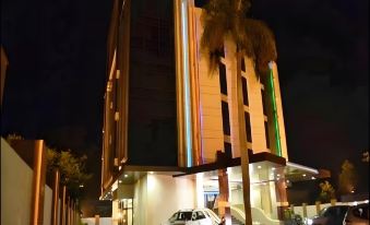 Hotel Ravisha Continental