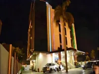 Hotel Ravisha Continental