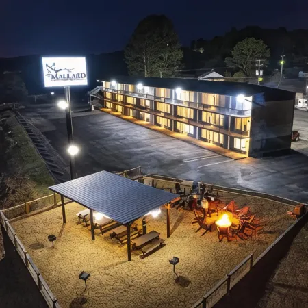 The Mallard Hotel & Suites