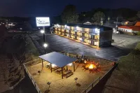 The Mallard Hotel & Suites