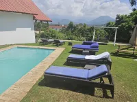 Boulevard Inn Mt Meru