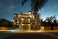 Lagoon Lodge Hotels in Hithadhoo
