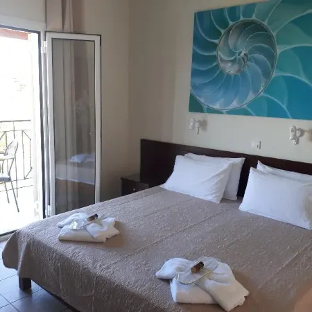 Metaxa Apartments