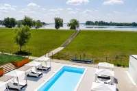 Tisza-to Apartmanpark - Pools