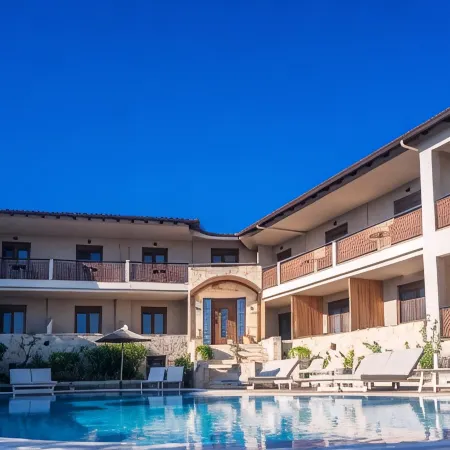 Stamos Hotel