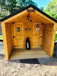 Roscoe Coop Clucking Crazy Hut