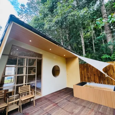 Kireina Resort Hotels near iGo Glamz