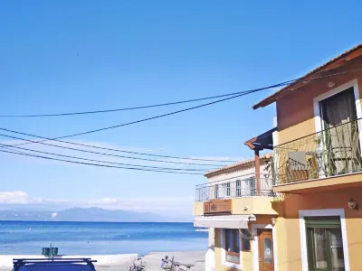 Old Harbour Apartments by CorfuEscapes Hotels near The Cistern of Gaios