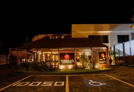 Tonello Business Hotel