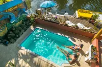 Pousada Casa do Rio Hostel - piscina