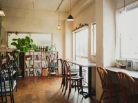 Route - Cafe and Petit Hostel