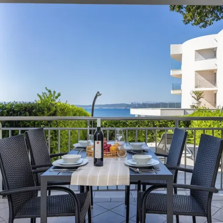 Heta II - Deluxe Beachfront Suites