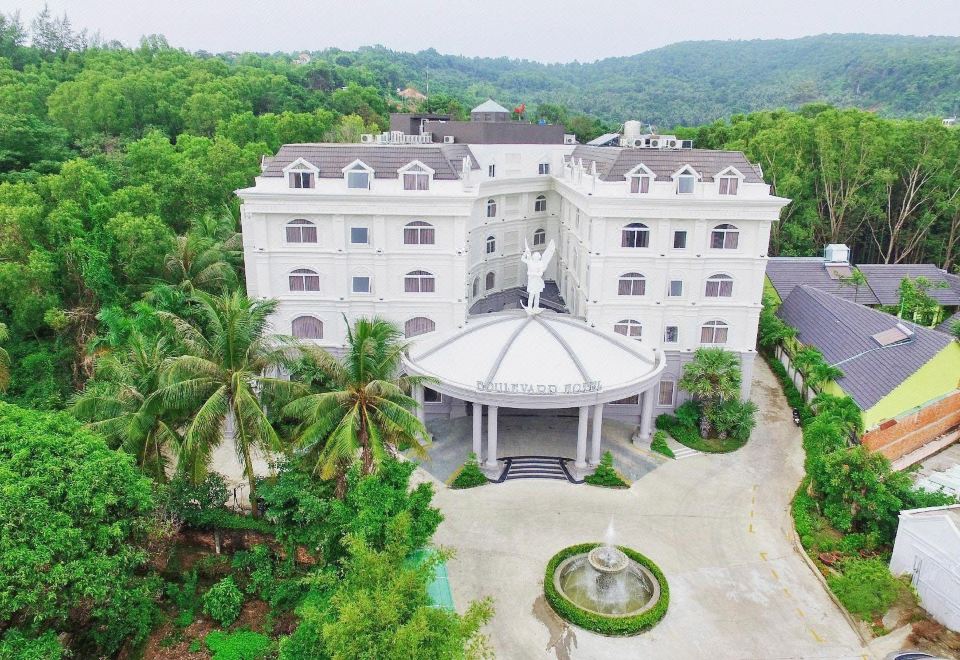 hotel overview picture