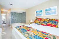 Ocean Reef Yacht Club & Resort Hôtels à proximité de : Taino Beach