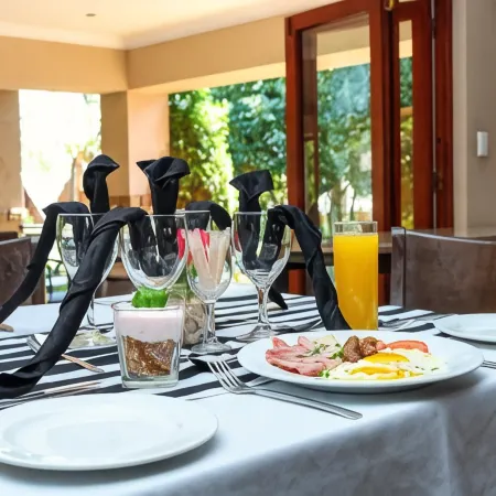 Thaba Legae Guest Lodge
