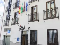 Hotel de Los Faroles Hotels near Palacio de Viana