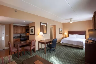 Homewood Suites by Hilton San Antonio North Hotel dekat TPC San Antonio