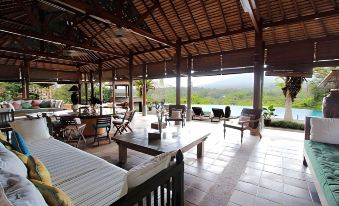 R Hotel Rancamaya