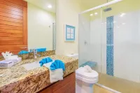 Ocean View / 1 bedroom condo with Infinity pool