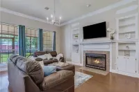 Cheerful 3-bedroom 2bathroom with garage