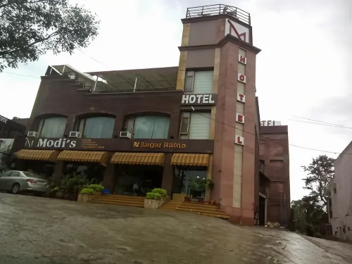 Modi Hotel & Resorts فنادق في Parwanoo