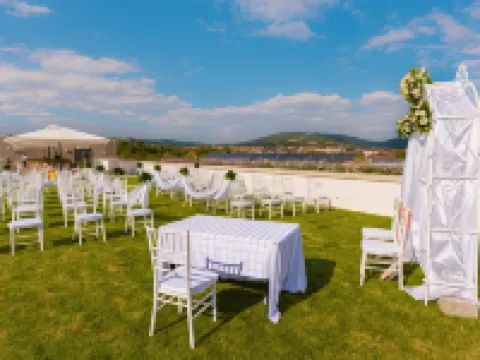 Akadémia Hotel バラトンフレドのホテル