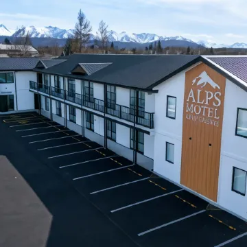 Alps Motel Apartments
