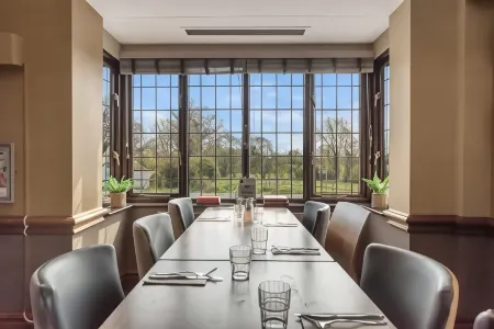 The Throckmorton Отели в г. Альчестер