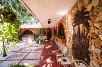 Ideal Villa Hotel Hotels in 