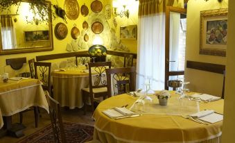 Torre Sangiovanni Albergo e Ristorante da Rosary