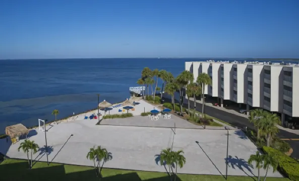 Oceans Pointe, an inspired Bayview condo, Htd Pool