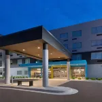 Tru by Hilton Comstock Park Grand Rapids