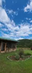 Riverside "Barndominium" w/ easy access to water - Chalets