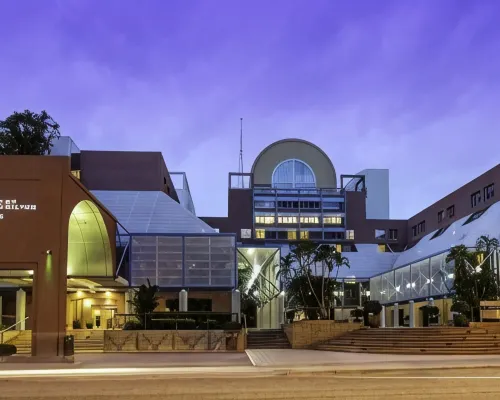 DoubleTree by Hilton Esplanade Darwin Hotels near Wanguri