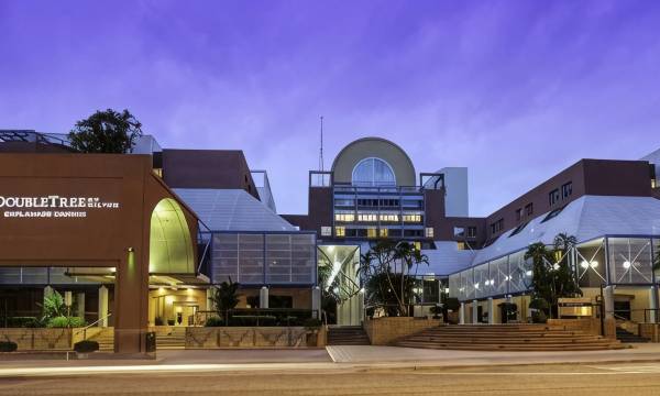 DoubleTree by Hilton Esplanade Darwin